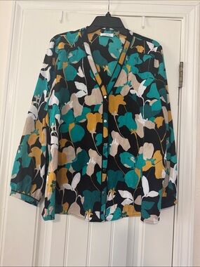 Calvin Klein printed in black and green !